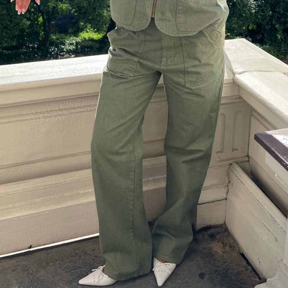Djerf Avenue Go To Pants Green Cargo Medium